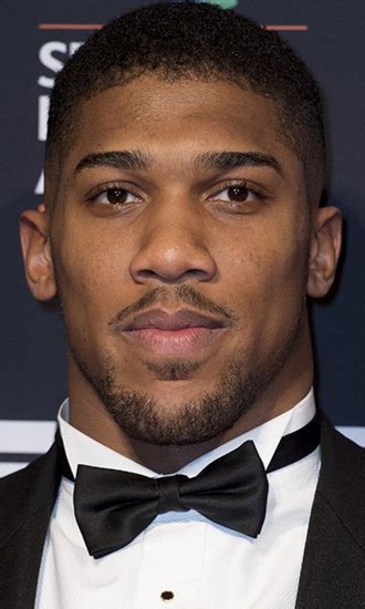 Anthony Joshua Celeb Profile – Hollywood Life