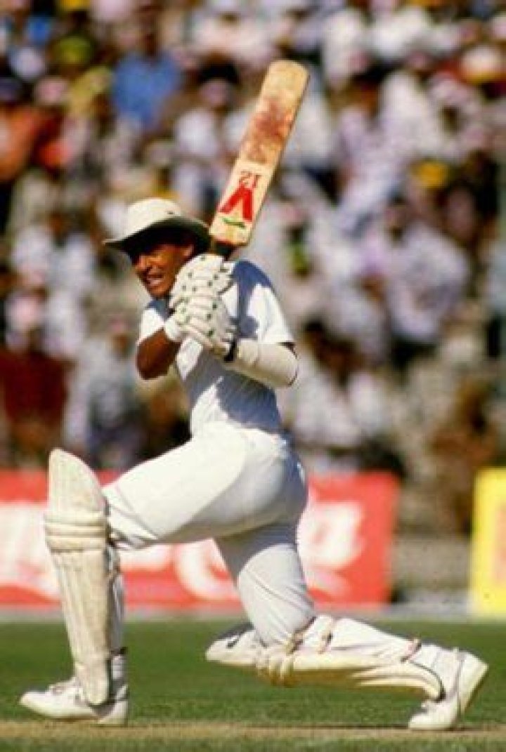 Cricketer Turned Referee Ranjan Madugalle Bio, Age, Net Worth, Salary, Stats, Batting, Wife, & Family