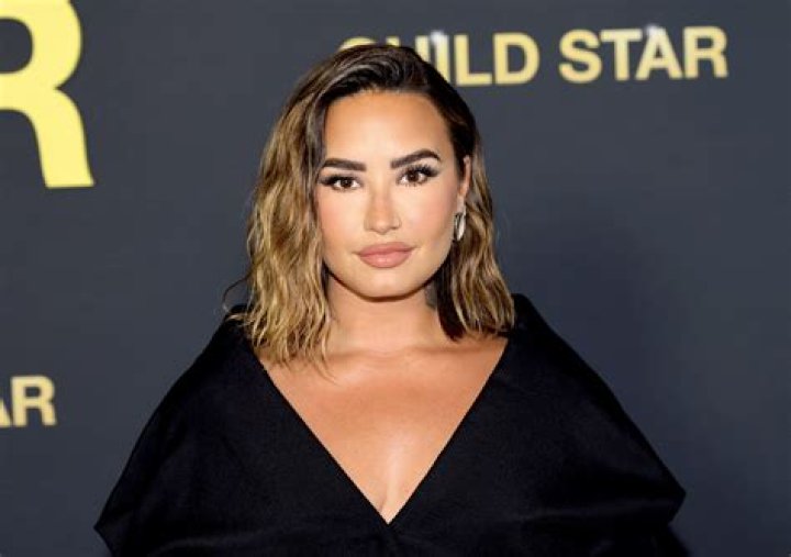 Demi Lovato Talks About How Her New Haircut Revitalized Her Authentic Self – Celeb Secrets