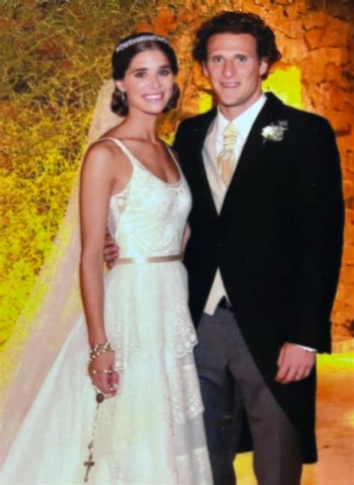 Diego Forlan | Bio-salary,net worth,married,affair,engaged,children,girlfriend