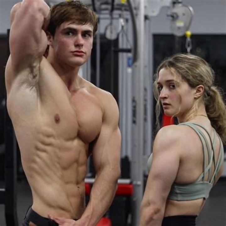 Dylan McKnight Height, Weight, Age, Body Statistics