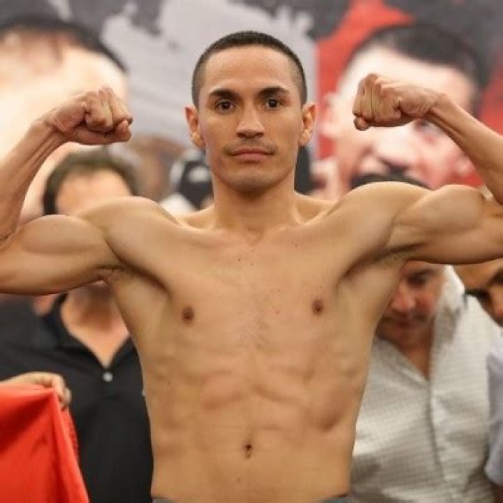 Flyweight Boxing star Juan Estrada Bio, salary, net worth, career, relationship, affair, married, wife, children, Divorce, Facts