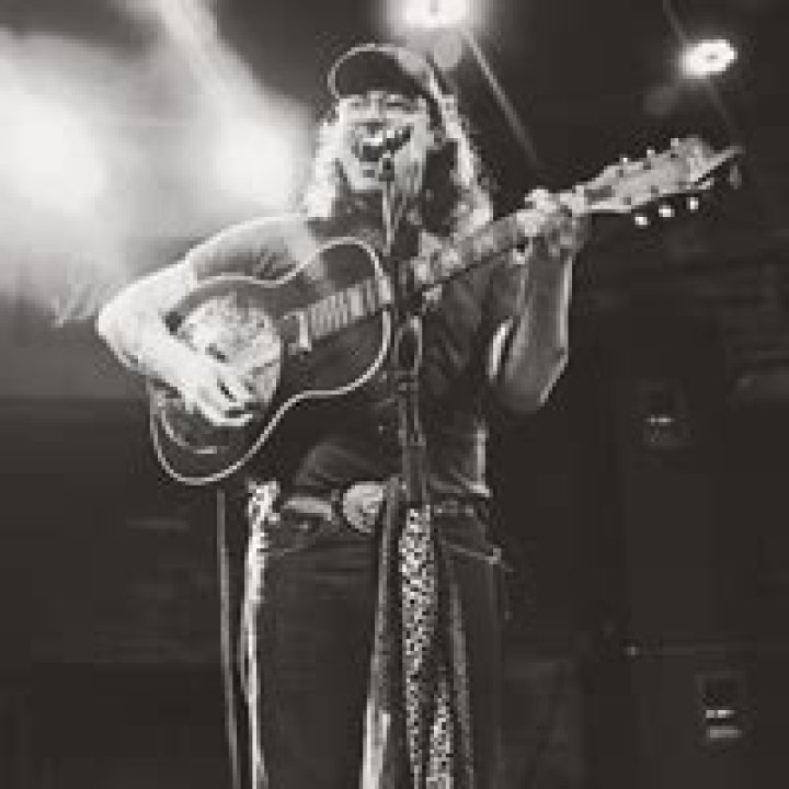 Hire Joshua Quimby for a Corporate Event or Performance Booking.