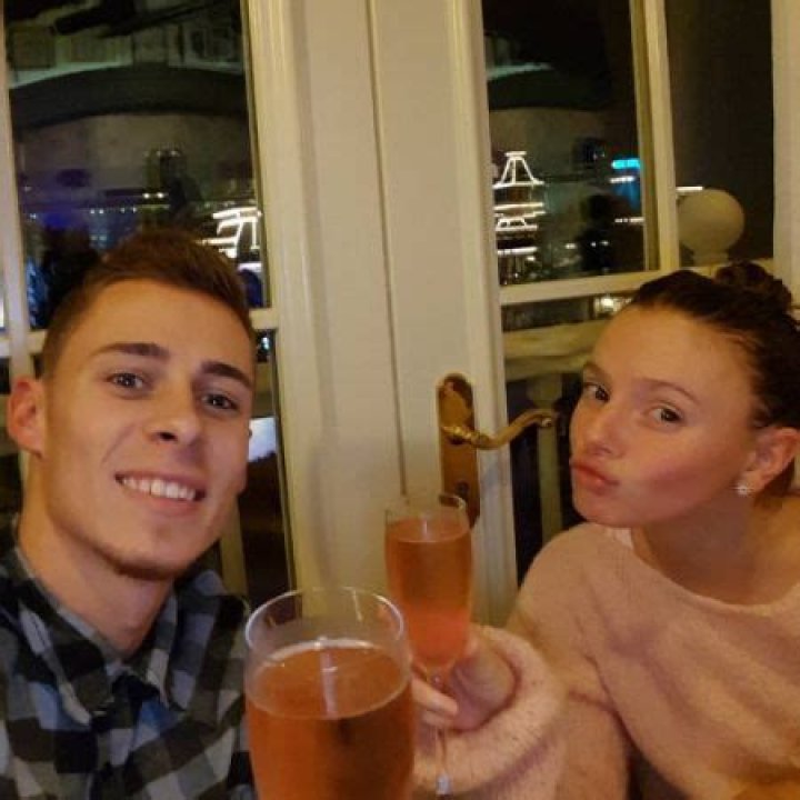 
Is Thorgan Hazard Married? Who Is His Wife?