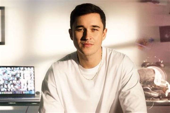 John Summit (dj) - Wikipedia, Age, Net Worth, Biography , Spotify, TikTok, Facebook, Facts and Family