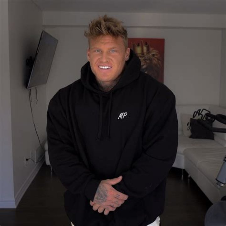 Mark Plummer(bodybuilder) - Biography, Age, Net Worth, Wikipedia, Spotify, TikTok, Facebook, Facts and Family