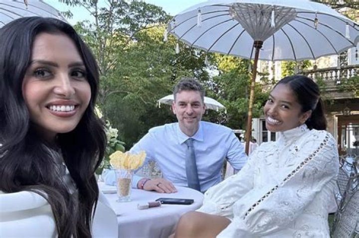 Who is Natalia Lorenzo Dating Now?