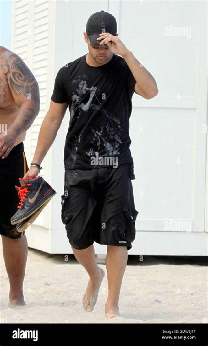 Wilmer Valderrama Height, Weight, Age, Girlfriend, Facts, Biography